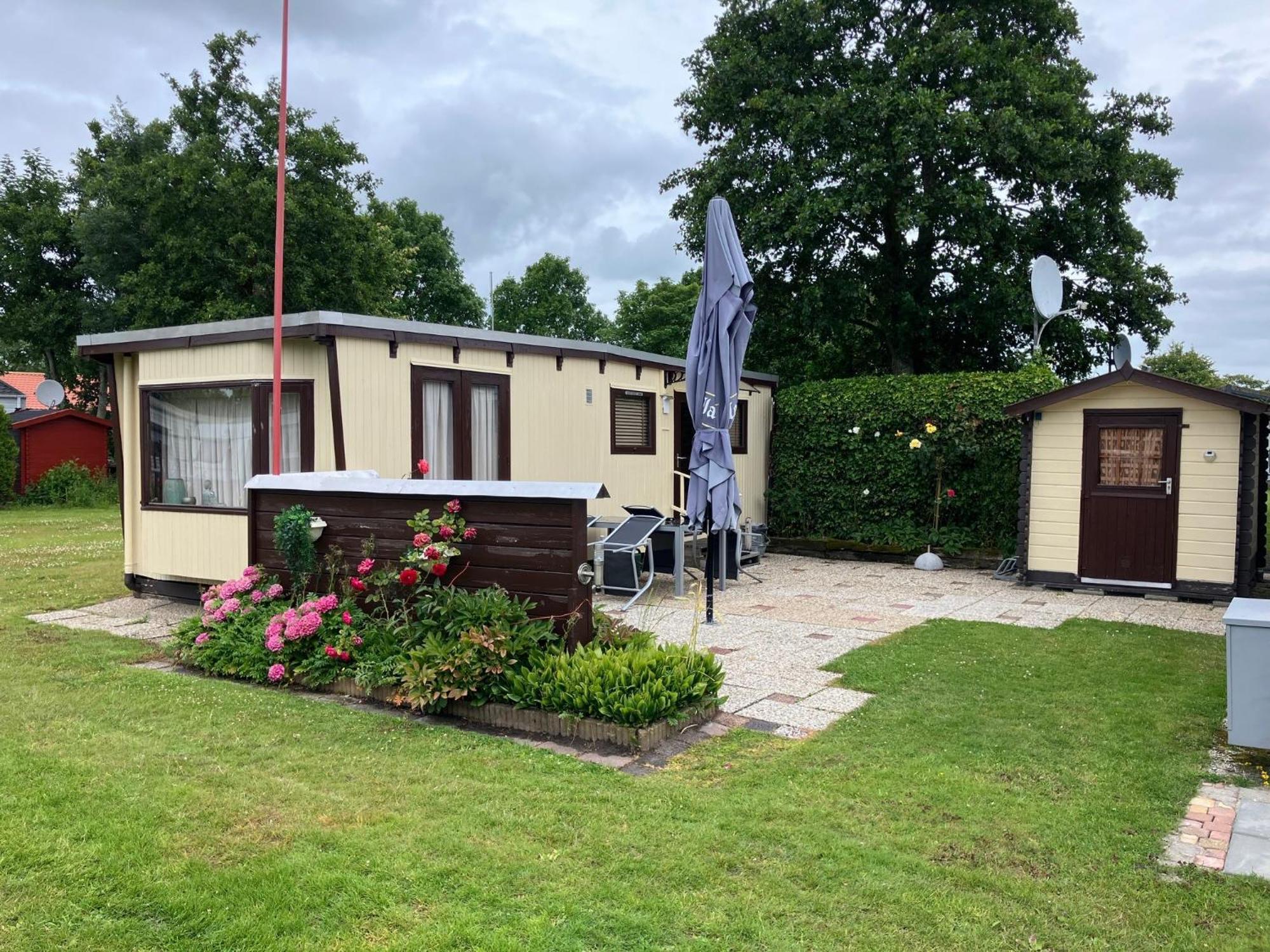 Tiny House Cc4 - It Soal Workum Villa Buitenkant foto